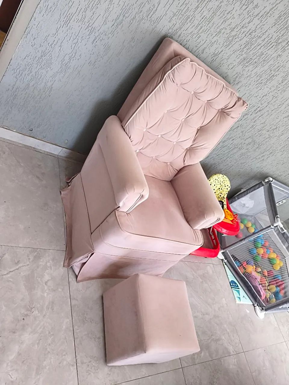 VENDO POLTRONA PARA AMAMENTAÇÃO - Foto 3