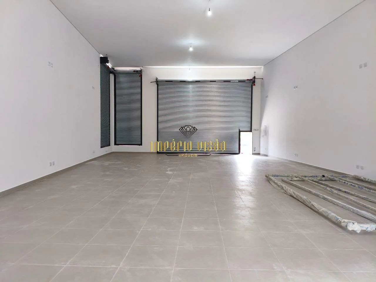 Salão Comercial para Aluguel de 200m² com Banheiro em Suzano- SP - Foto 4