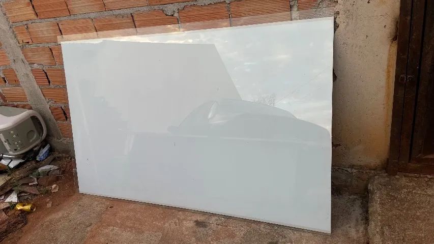 Expositor 100% mdf com led e vidro de correr - Foto 2