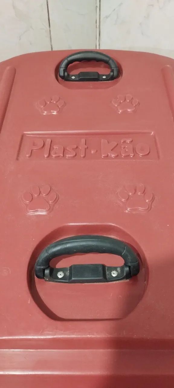 Vendo linda casa de cachorro e caixa transportadora a  - Foto 4