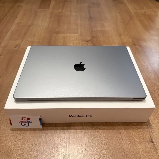 MacBook Pro - 16