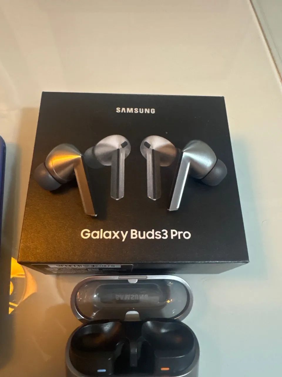 Samsung Galaxy Buds3 Pro Prata com Caixa - Foto 2