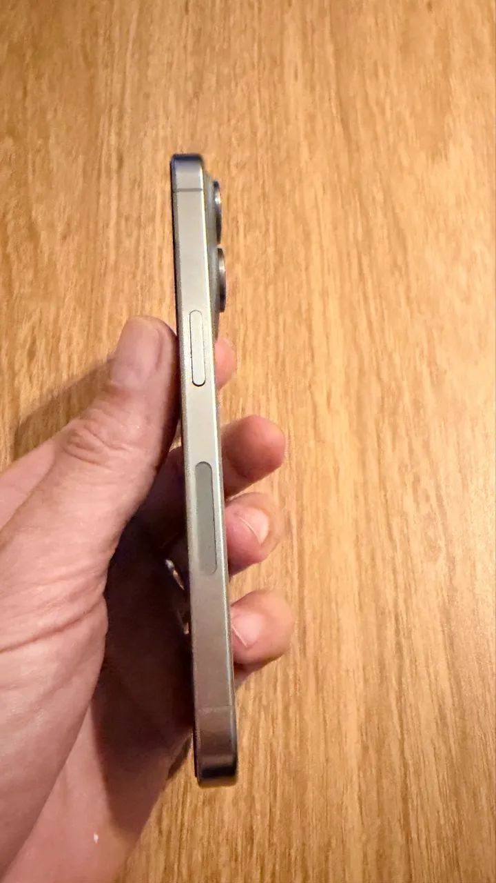 iPhone 15 pro 256g - Foto 5