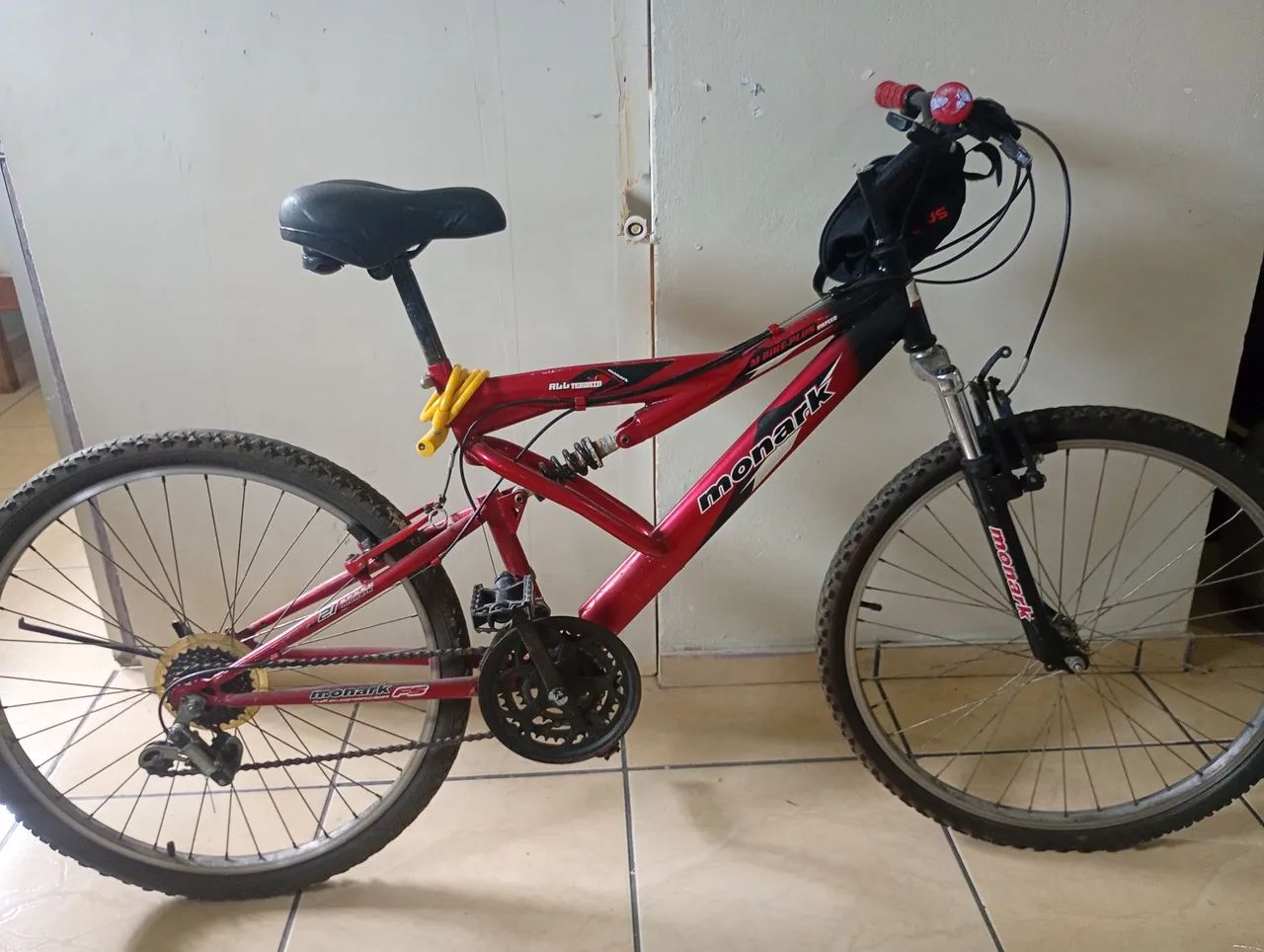 Vendo duas bicicletas 350 cada - Foto 2