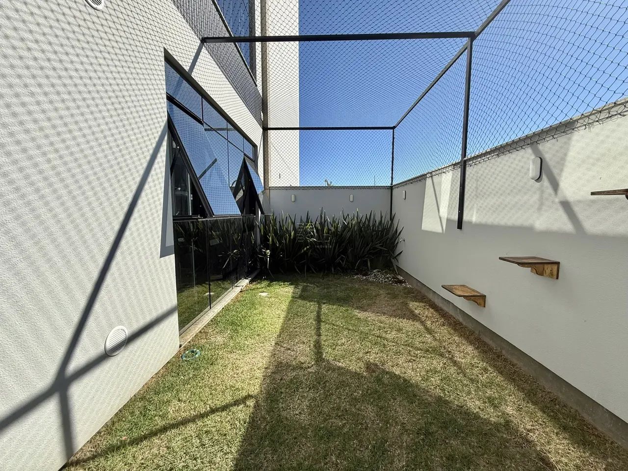 Apartamento com terraço em Coqueiros - Foto 2