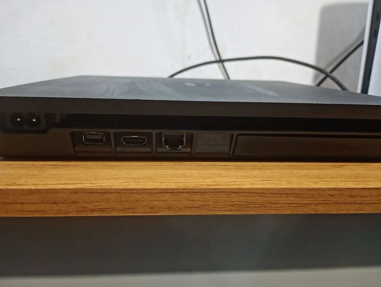 PS4 SLIM 500 GB - Foto 4