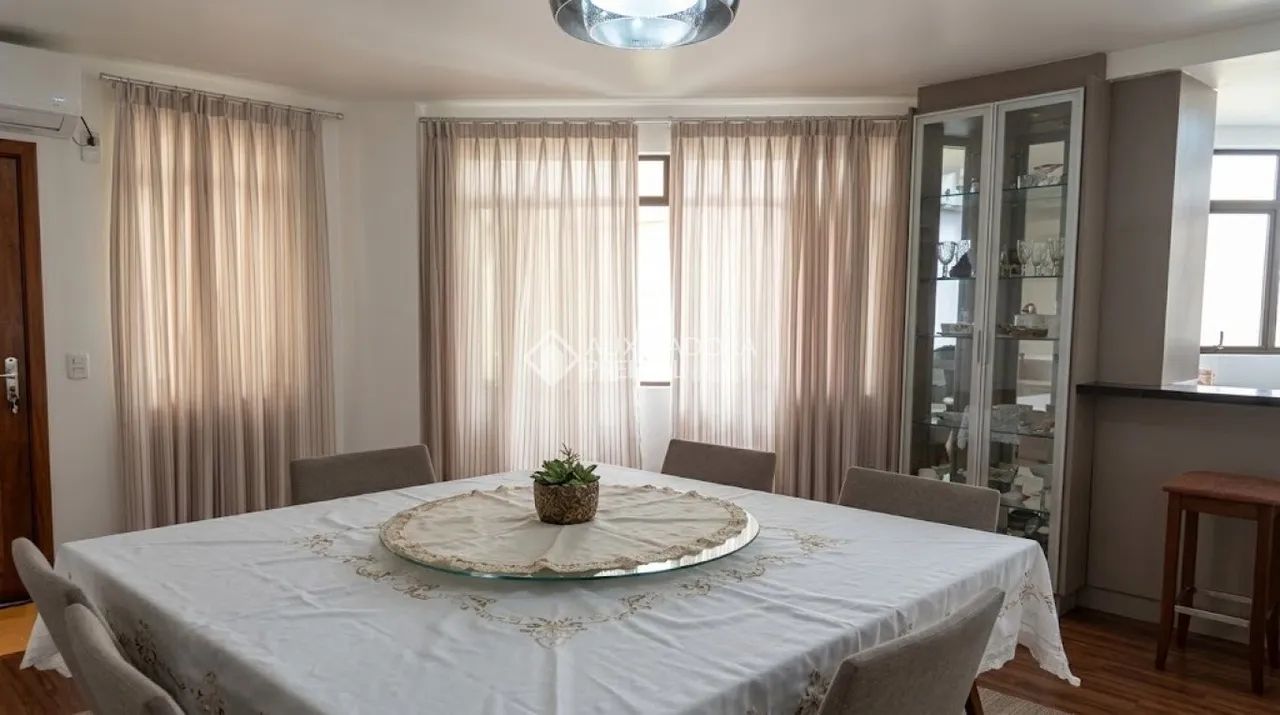 Apartamento Mobiliado com 3 Quartos para Locação na Beira-Mar de Florianópolis | 128m² e 2 - Foto 5