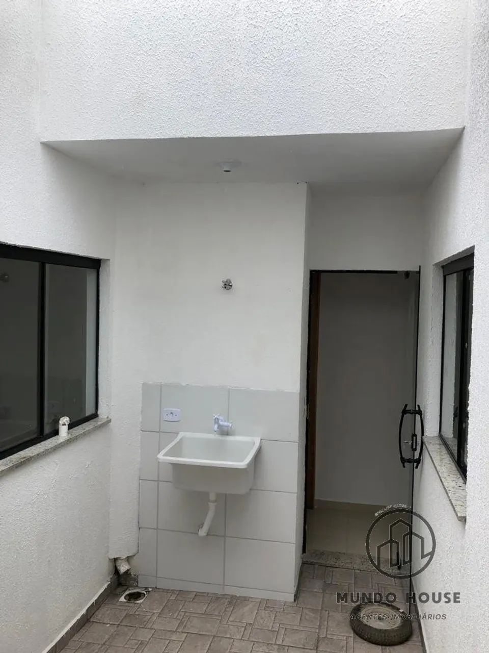 Casa com 1 quarto com amplo quintal - Foto 5