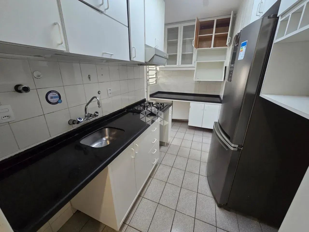 Apartamento à venda com 2 quartos sendo 1 suíte no Centro - Florianópolis - SC - Foto 3