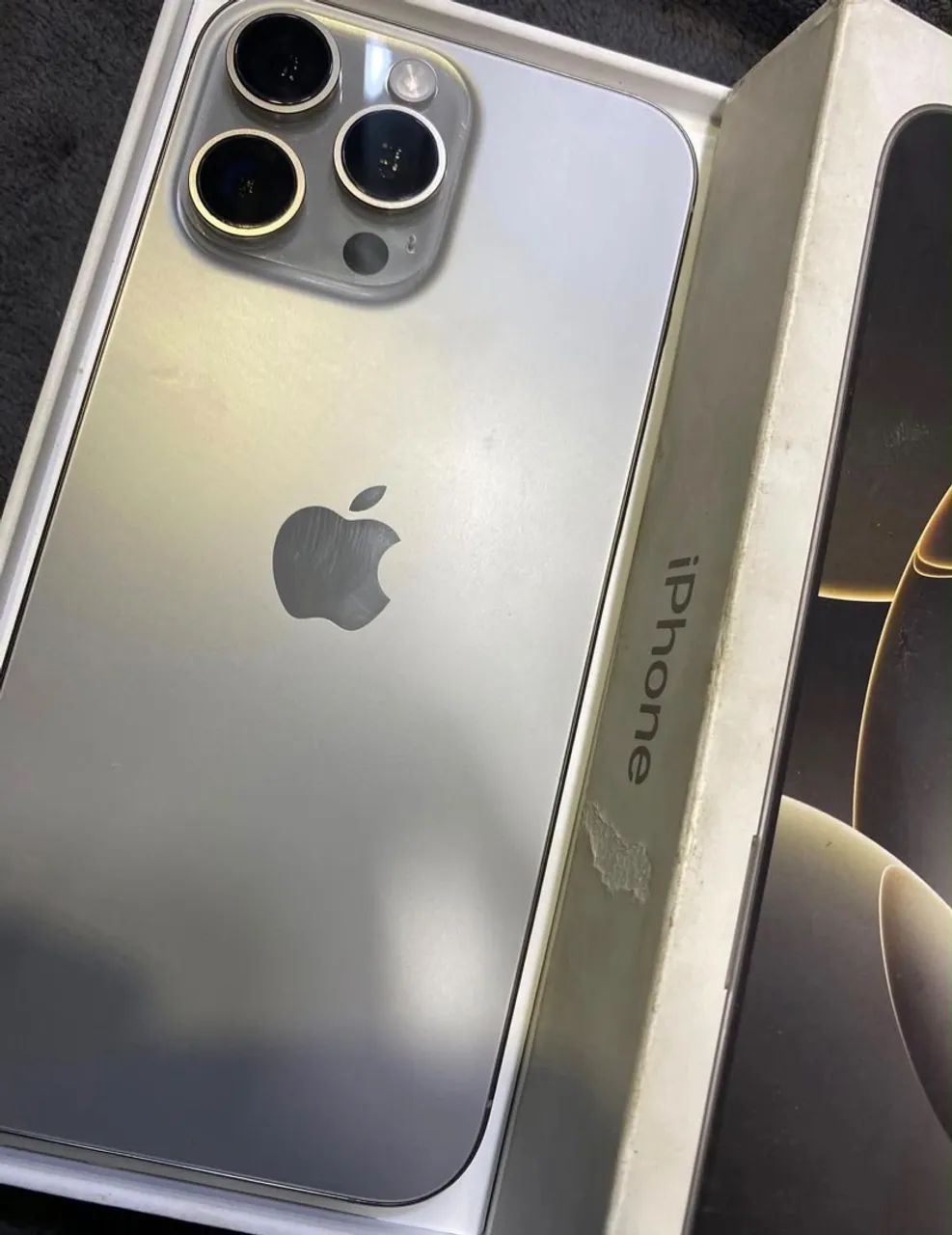 iPhone 15 Pro Max - Foto 4