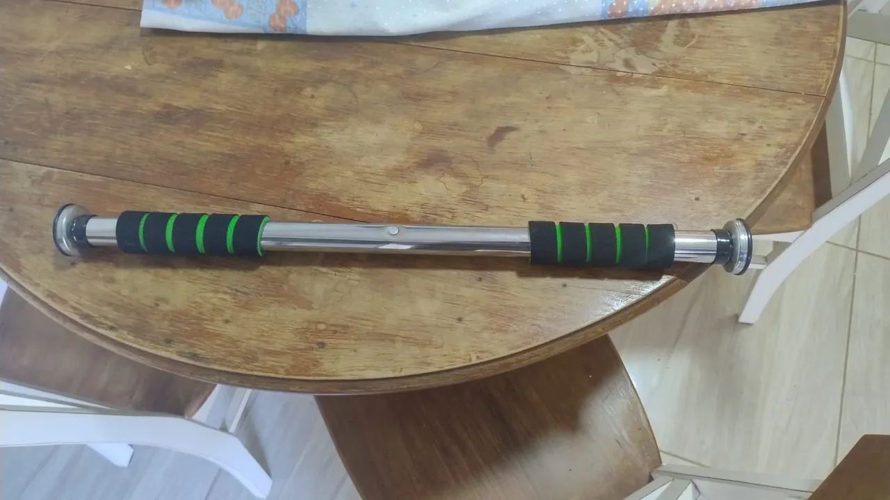 Barra fixa de porta 