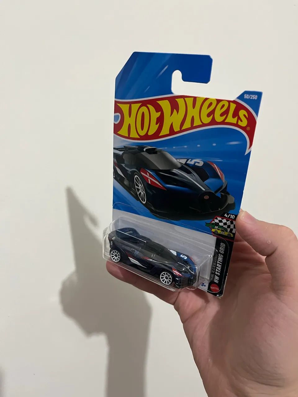 Hot Wheels Bugatti Bolide azul escuro 
