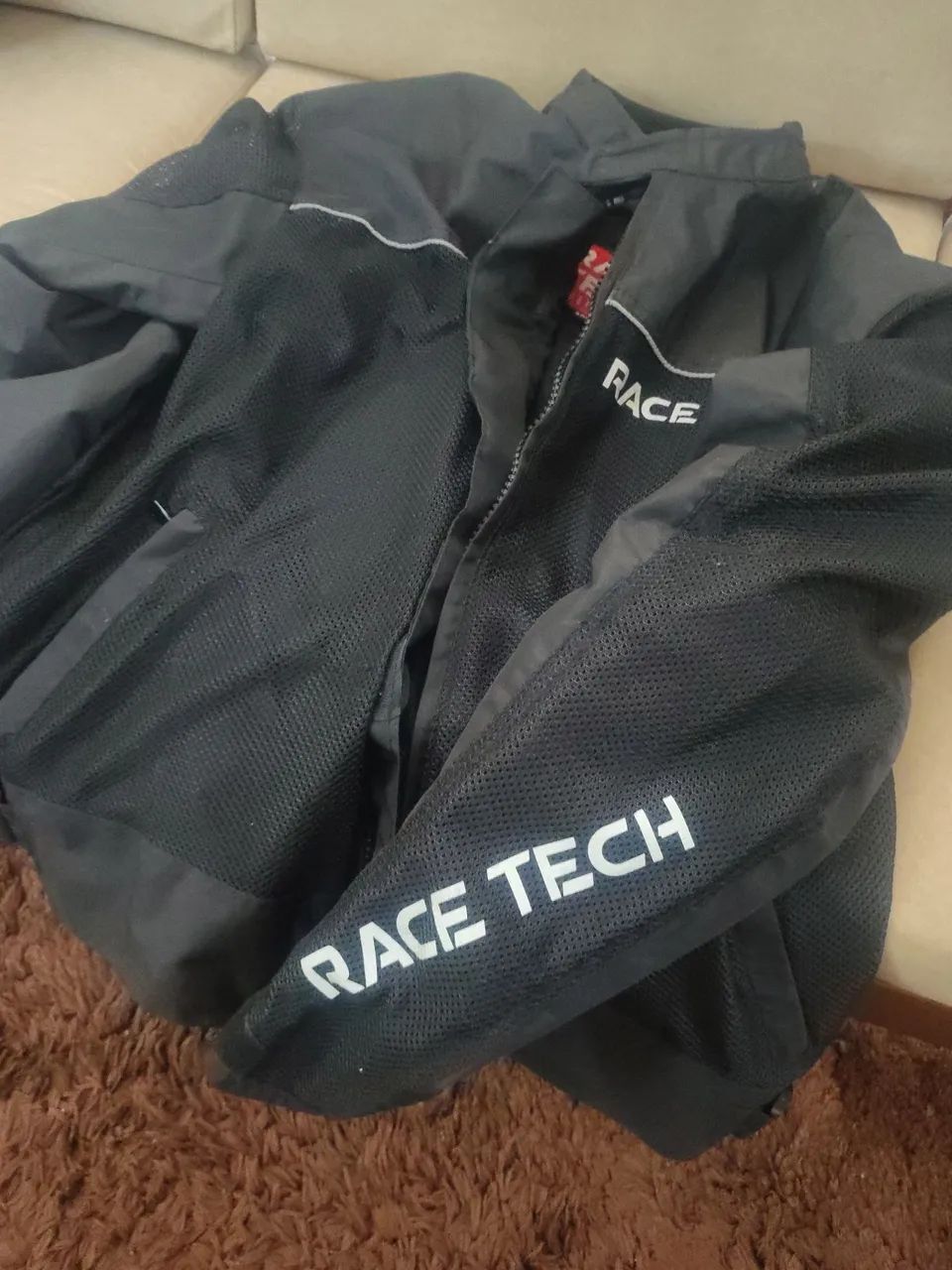 Jaqueta RACE TECH preta com forro - Foto 2