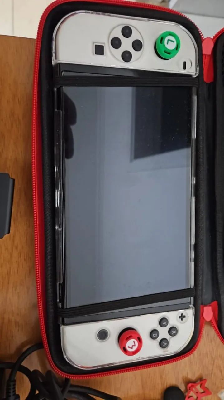 Nintendo Switch OLED - pouquíssimo uso - Foto 2