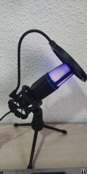 Microfone de bancada RGB , lives, streaming...