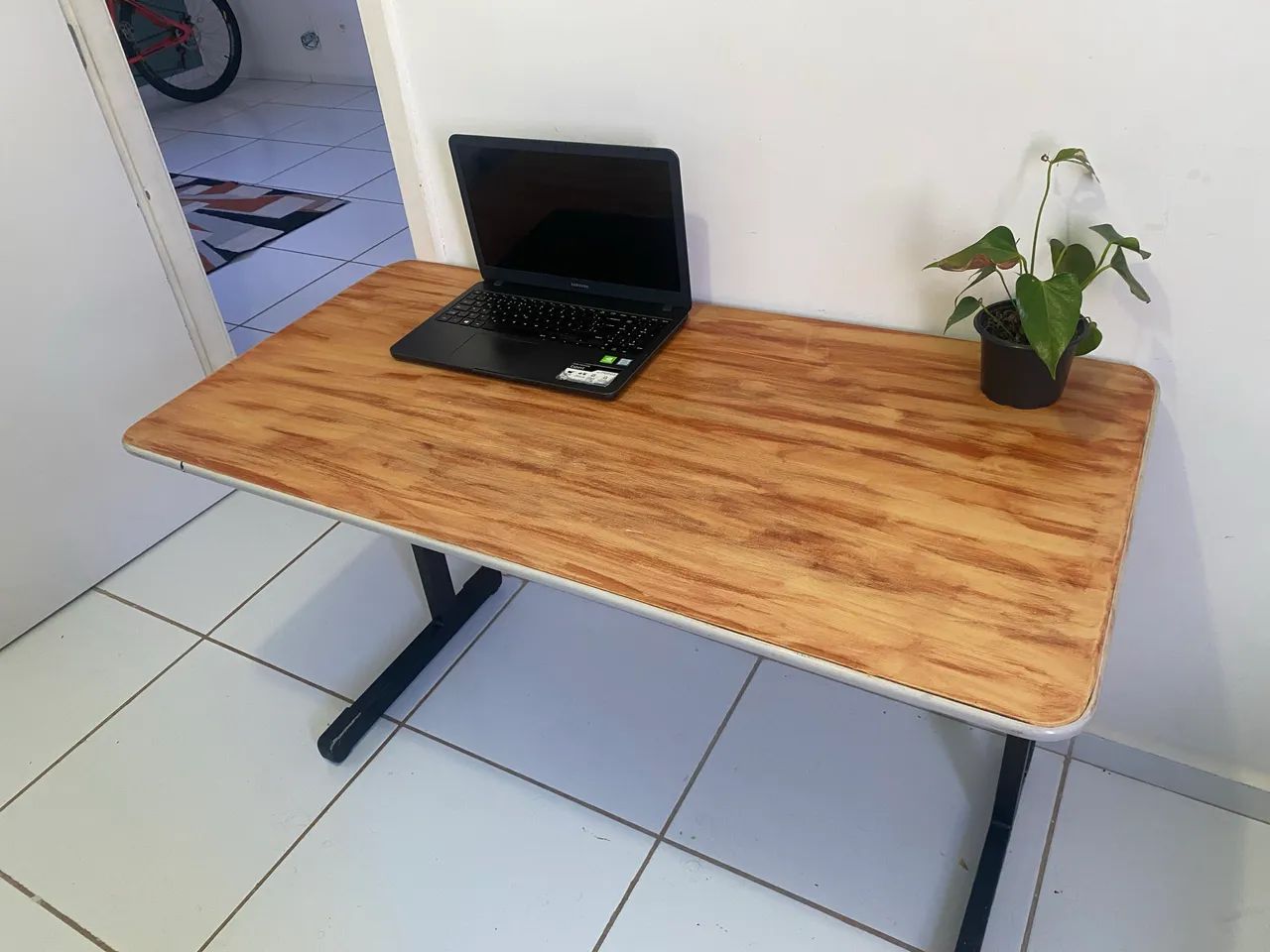 Study Desk470052313424865281