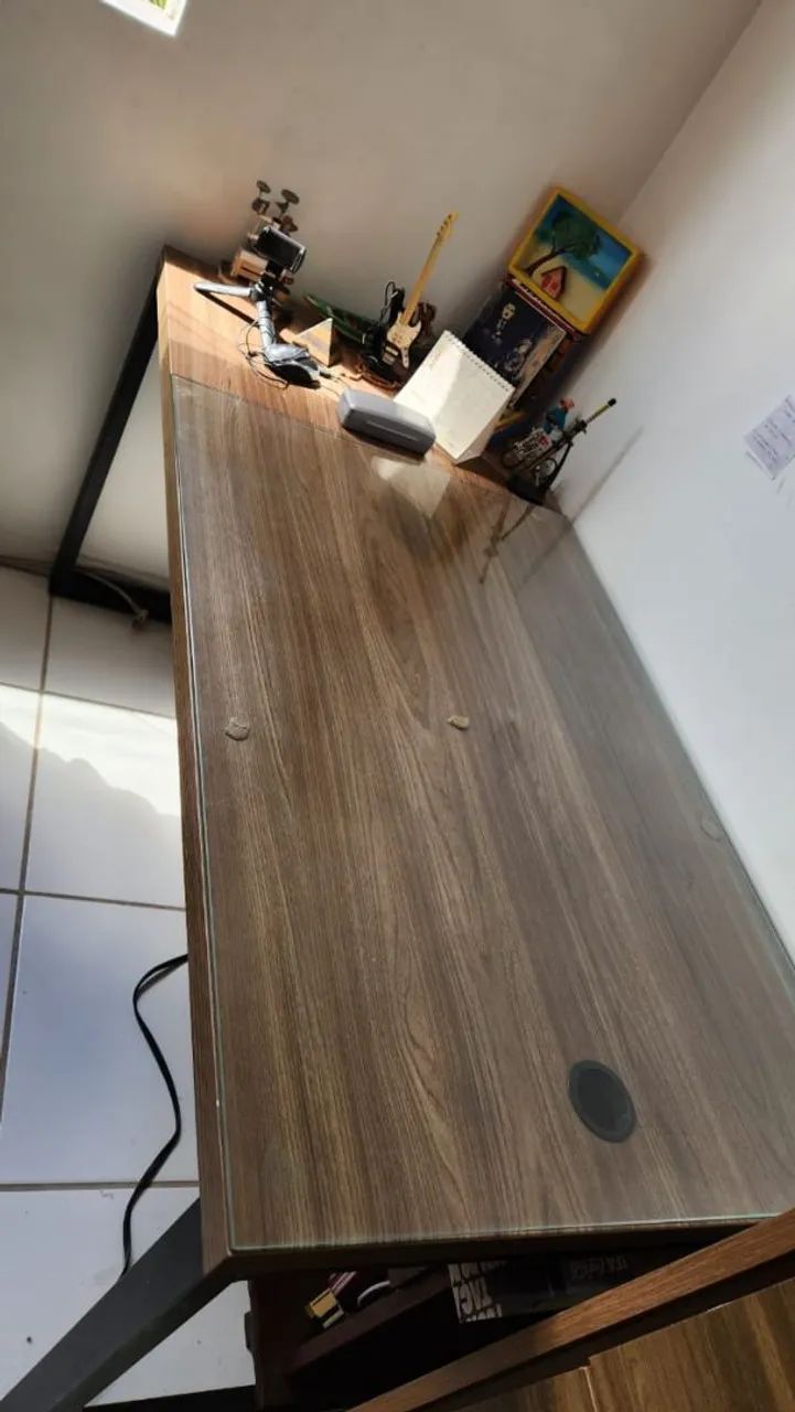 Vendo mesa de escritório moderna e funcional - Foto 3
