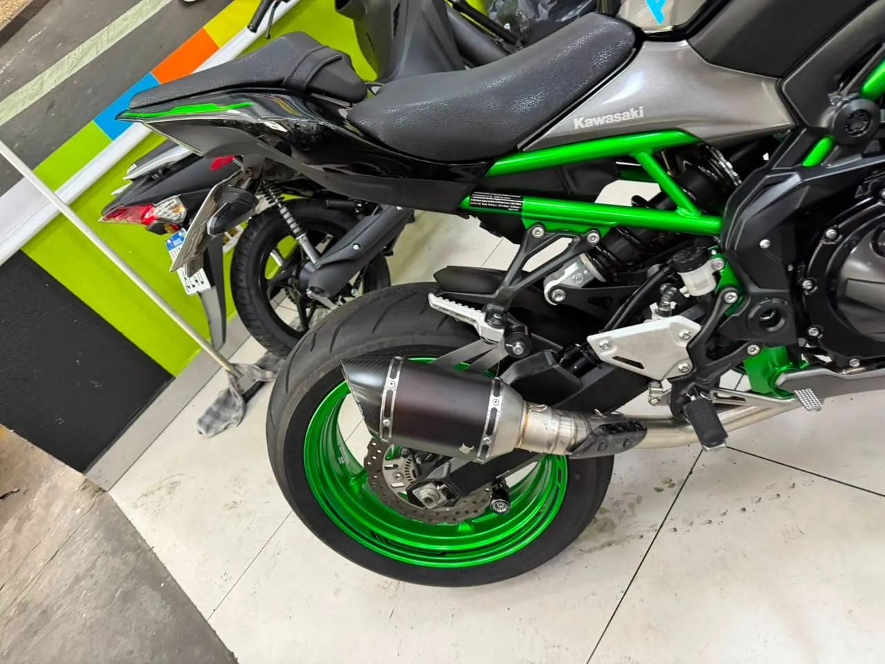 KAWASAKI Z900 - Foto 5