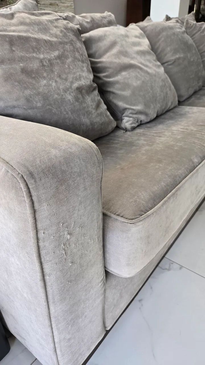 Sofá Breton 4 lugares em chenille cinza - Foto 2