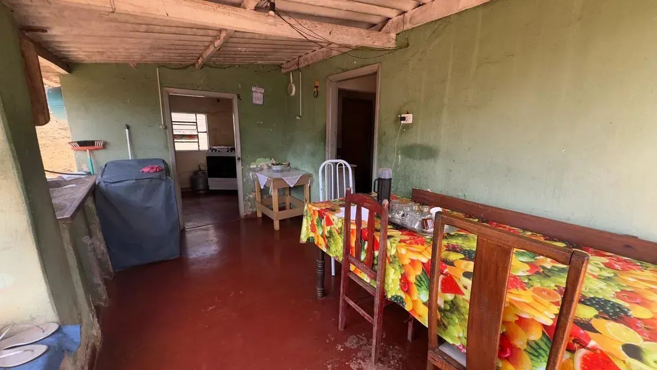 Vendo ou troco casa com 3 quartos em Nerópolis Urgente - Foto 3