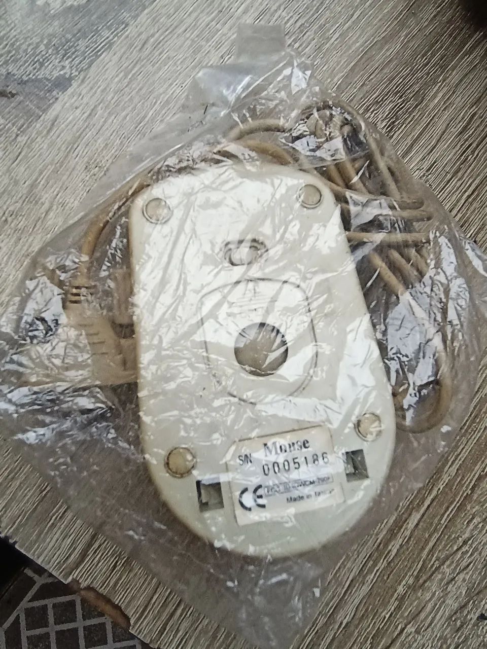 mouse antigo com conexão serial ,de bolinha - Foto 2