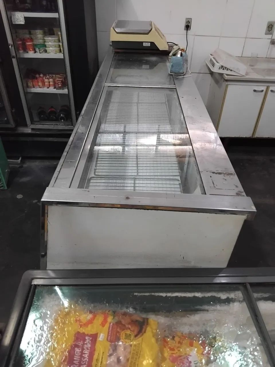 VENDO FREZZER BALCÃO EXPOSITOR  - Foto 2