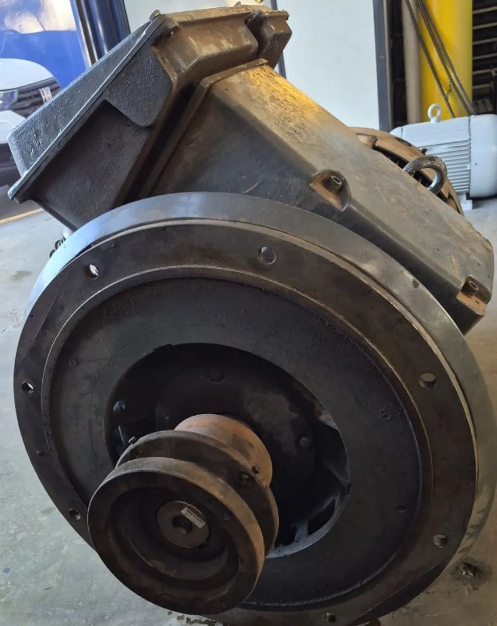 VENDO MOTOR COMPRESSOR 300 CV 4 POLOS WEG - Foto 4