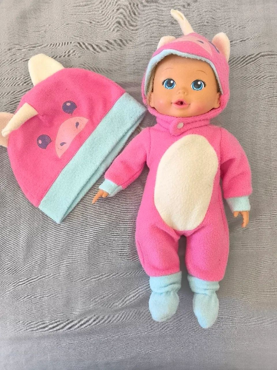 Boneca unicórnio Lari
