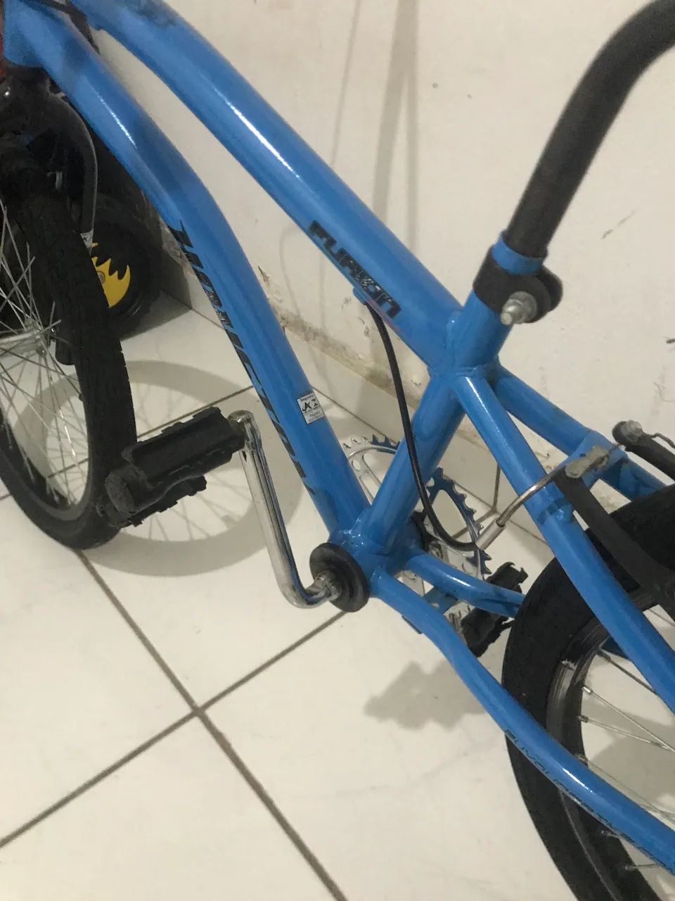 Bicicleta bmx semi nova