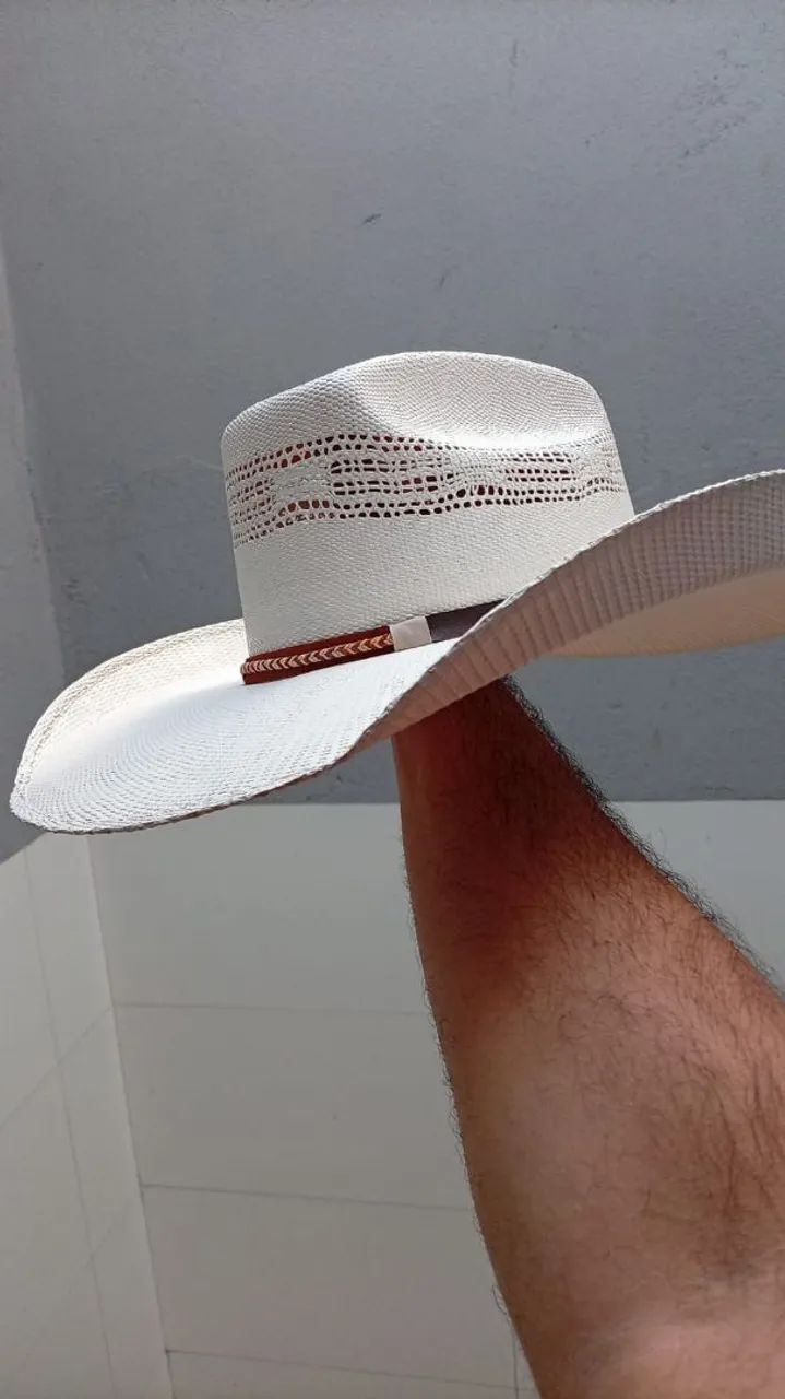 Vende -ser esse chapéu tamanho G  - Foto 2