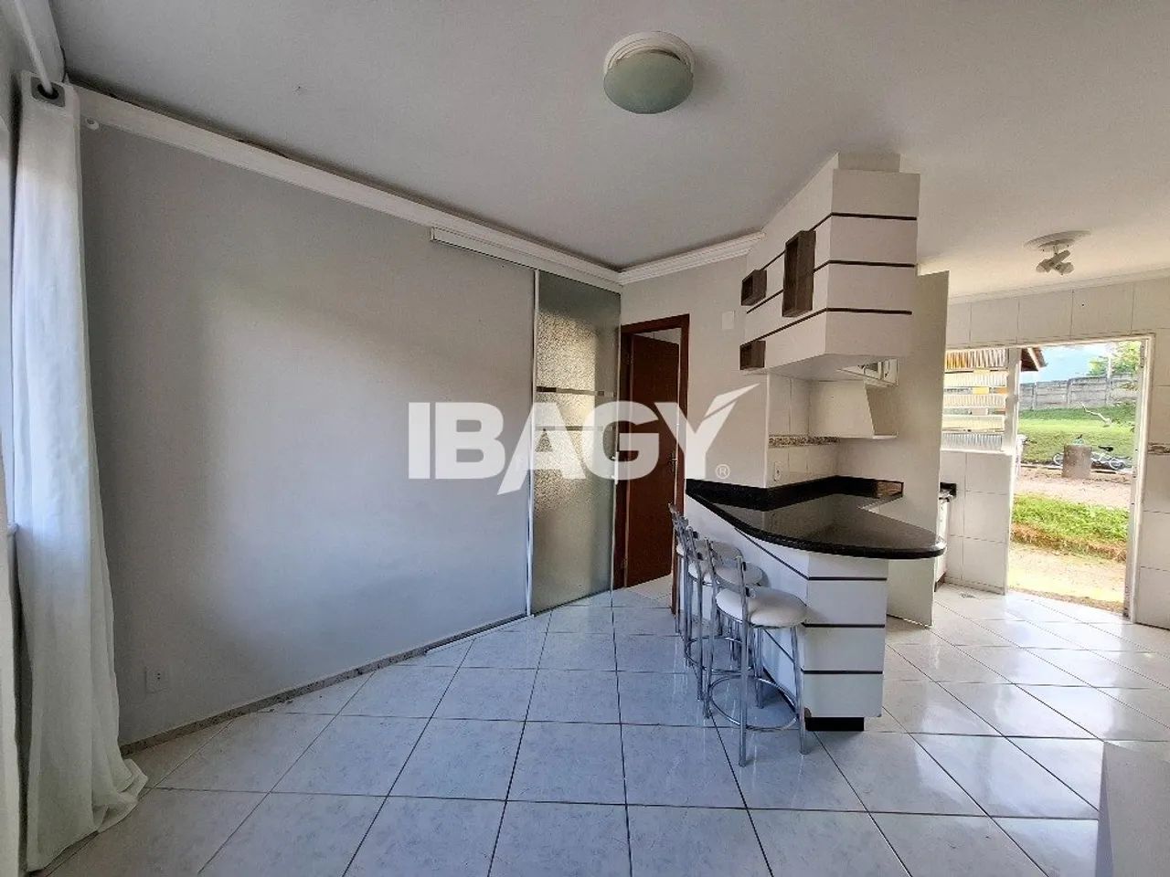Excelente Apartamento 2 dormitório(s) em Fundos - Biguaçu - Foto 2