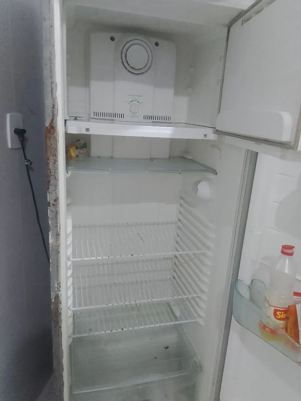 Geladeira em perfeito estado 