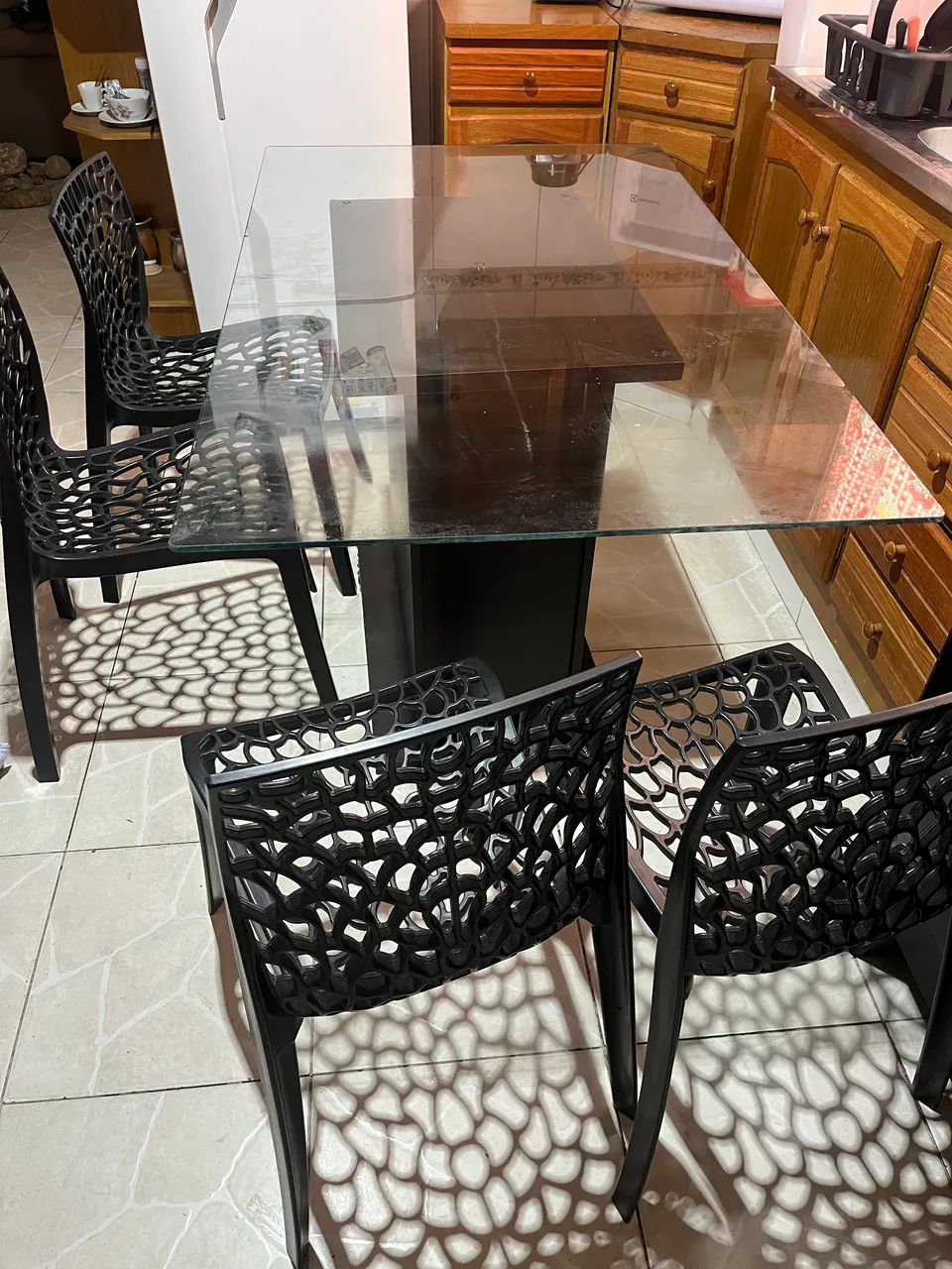 Mesa de vidro com cadeiras - Foto 2