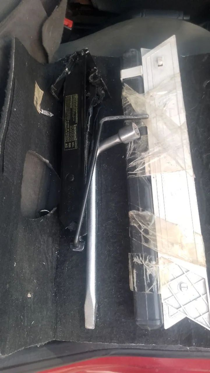 Kit chave de rodas e macaco  - Foto 2