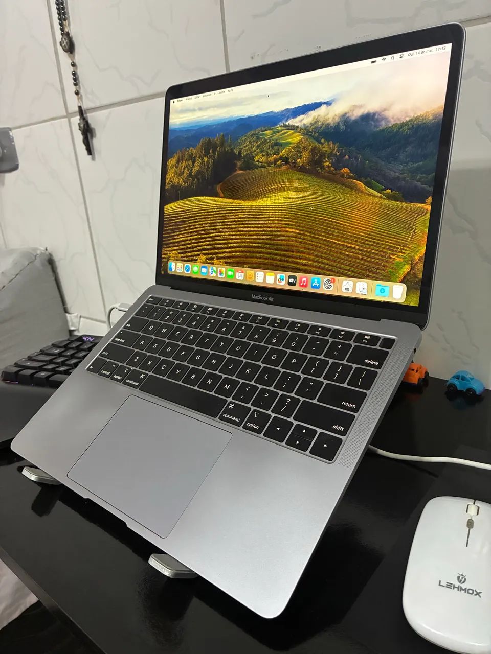 MacBook 2018 AIR RETINA 8 + 256 Touch - Notebooks - Dois Unidos