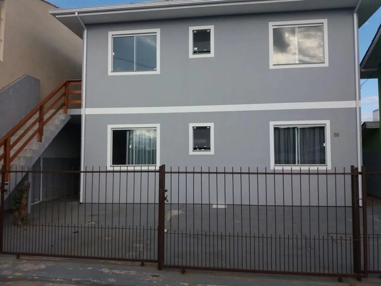 Alugo kitnet 