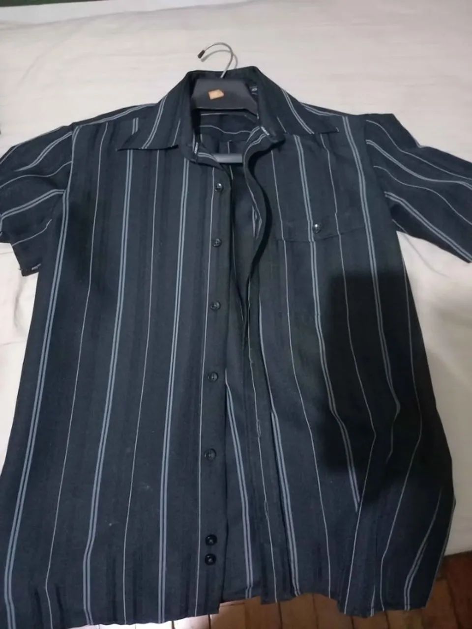 vendo camisas e calça sarro - Foto 4
