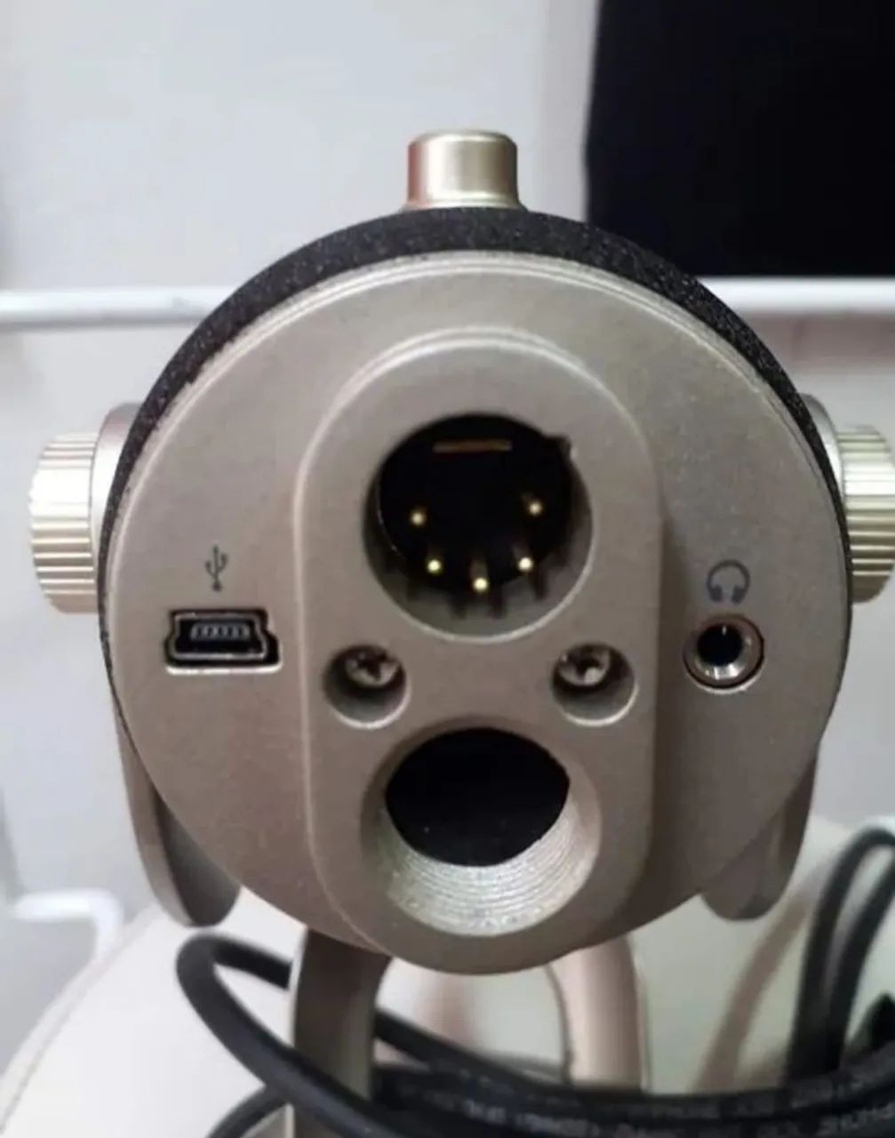 microfone condensador Blue Yeti Pro - Foto 5