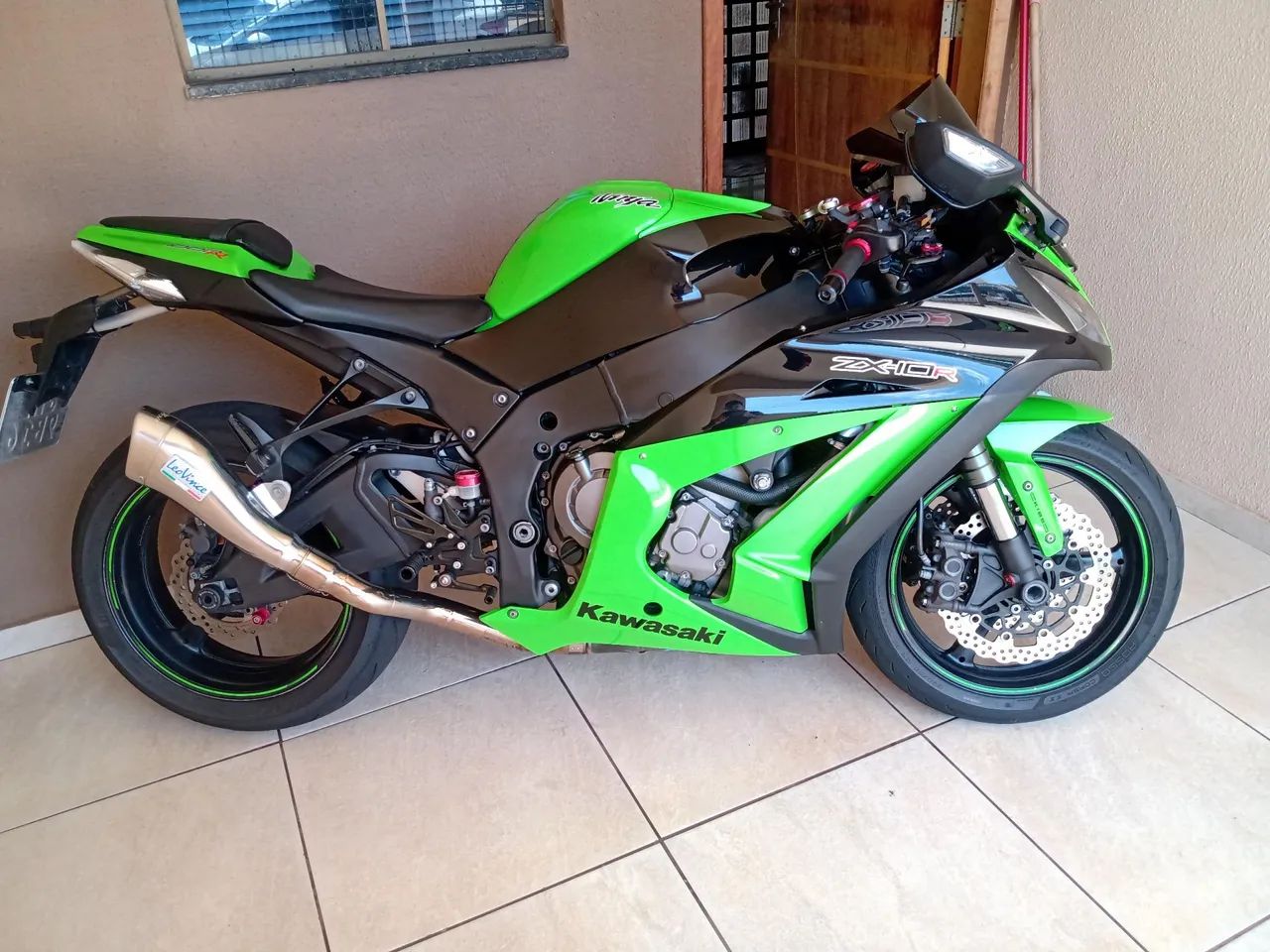 Kawasaki Zx-10/ Zx-10r 1000cc 2012 - 1472264301 | OLX