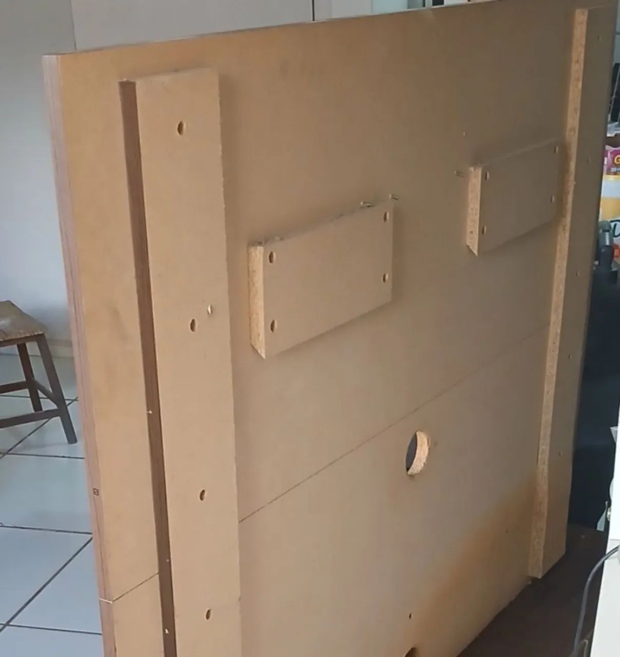 Painel para tv ja com suporte e suporta uma TV ate 50 polegadas  - Foto 2