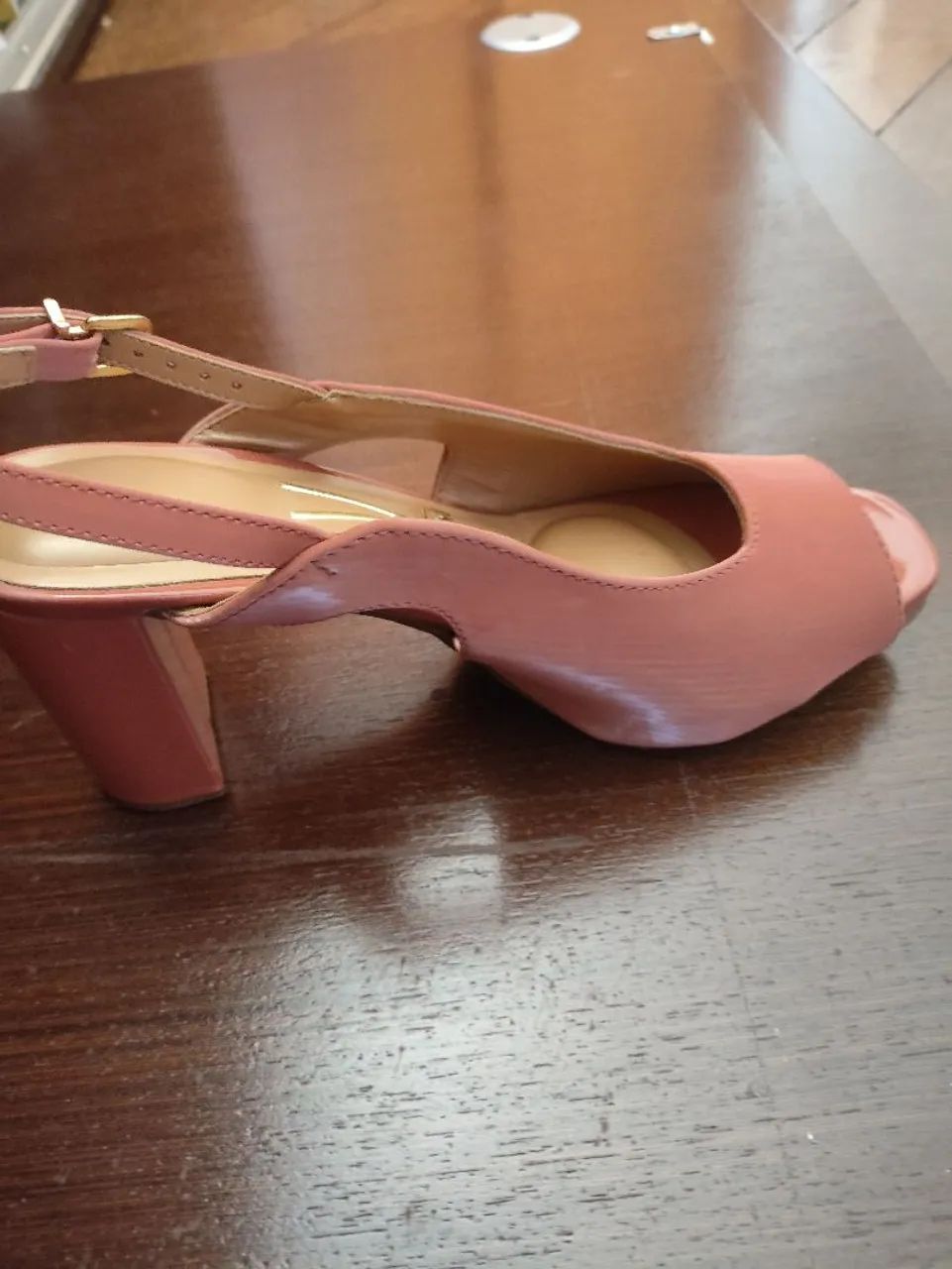 Sapatos semi novos 35 - Foto 2