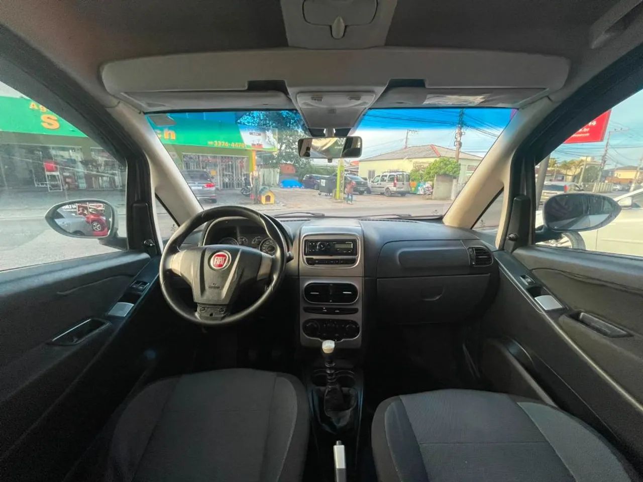Fiat Idea Attractive 1.4 Fire Flex 8V 5P 2014 - Foto 4