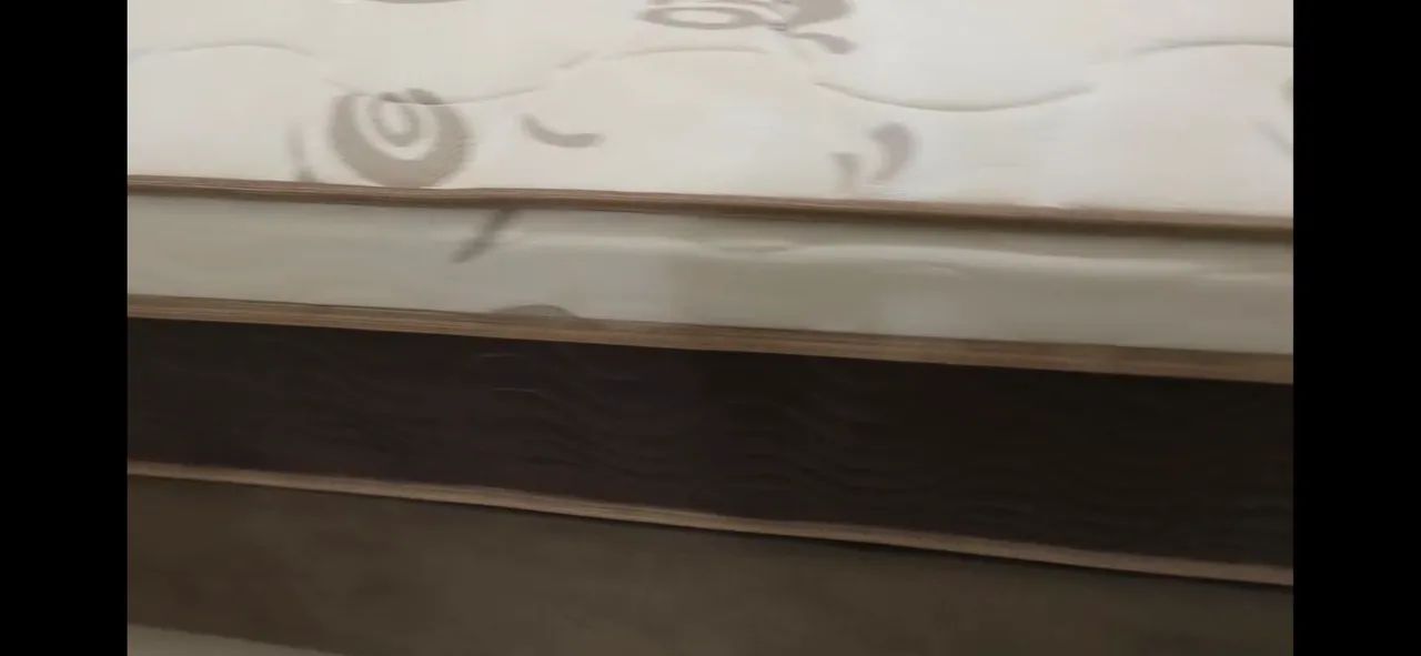 Pouco tempo de uso. Vindo buscar tem desconto!