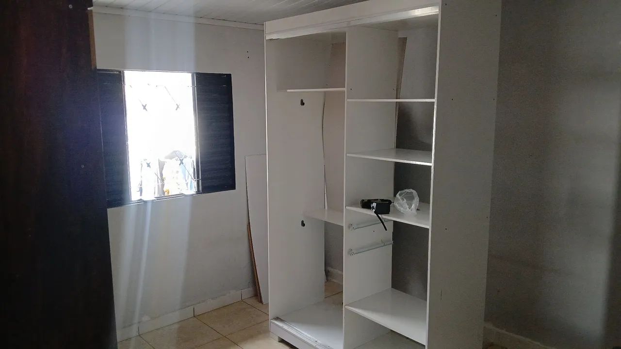 Dois Guardas-roupas - Foto 2