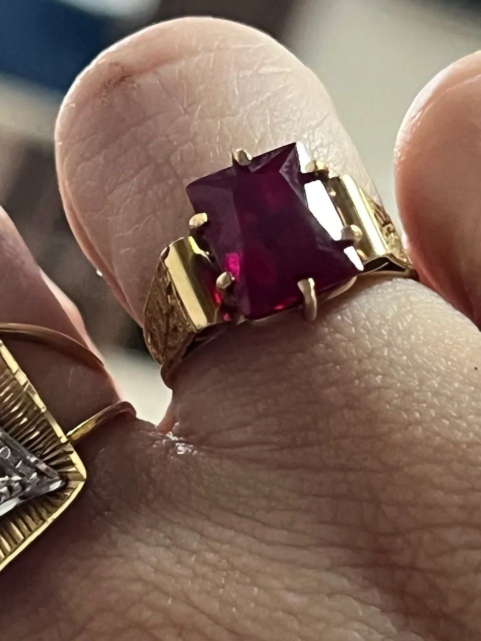 VENDO 2 ANÉIS OURO 18 k 