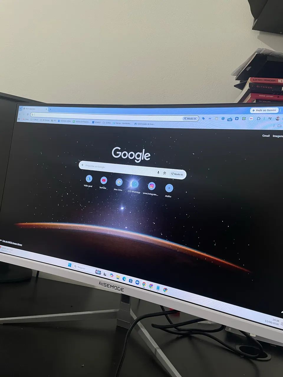 Monitor curvo 28 polegadas 