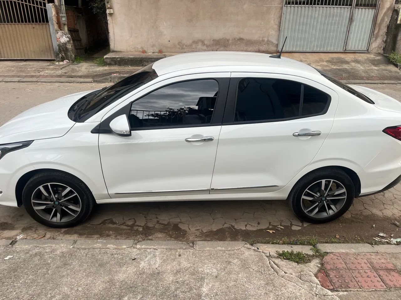 Fiat Cronos Precision 1.3 16V Flex Aut. 2024 - Foto 5