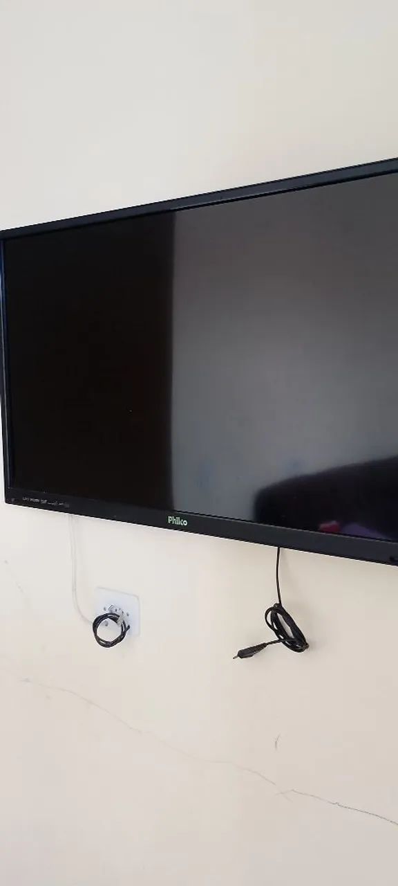 Tv Philco 39 polegadas com defeito tela quebrada só sai a voz - Foto 2