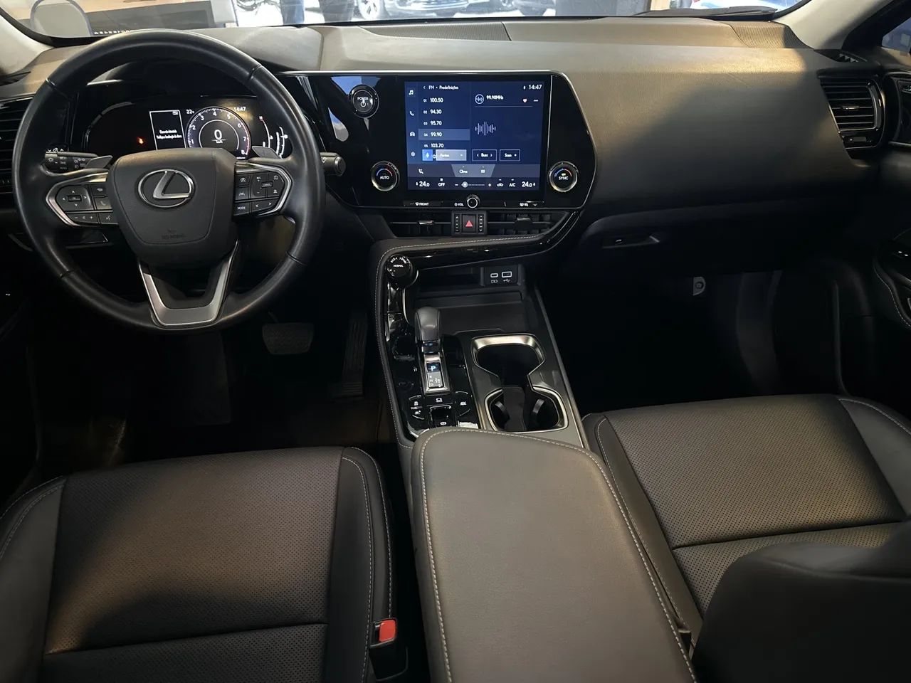 Lexus NX-350h NX-350H, foto 15 de 20