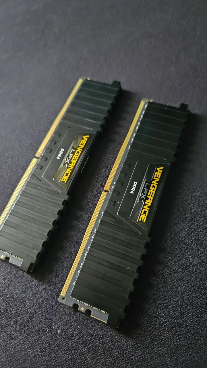 16 GB DDR4 DUAL CHANNEL CORSAIR - Foto 6